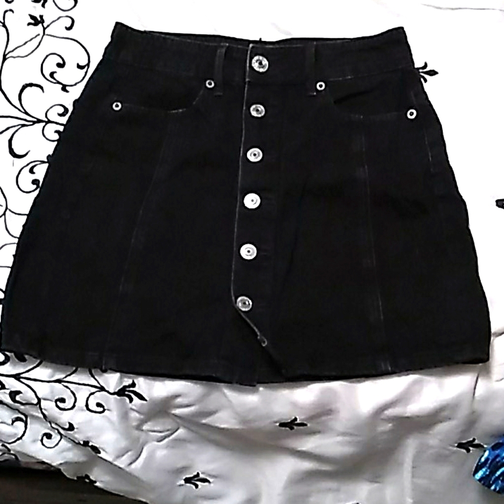 American Eagle Black denim skirt